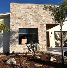 Stone-Clad Exterior on a Contemporary Home, photo 2