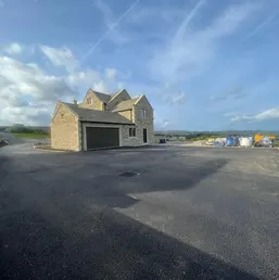 Cut-Stone Facade on a New Two-Story Home, photo 6