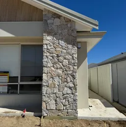 Stone Veneer Column on a Modern Home, photo 1