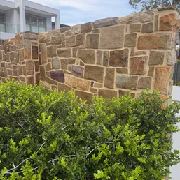 Sandstone Ashlar Garden Wall, photo 6