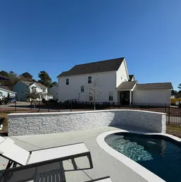 Stacked Stone Veneer Pool Wall with Coping, photo 4
